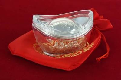 新華上海布局能源新篇章 中鑫石油第二品牌即將開(kāi)業(yè)，現(xiàn)貨白銀或于8月上線(xiàn)，貴金屬經(jīng)營(yíng)再添新翼